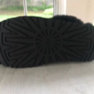 Ugg “ Disquette “ slippers. New in box